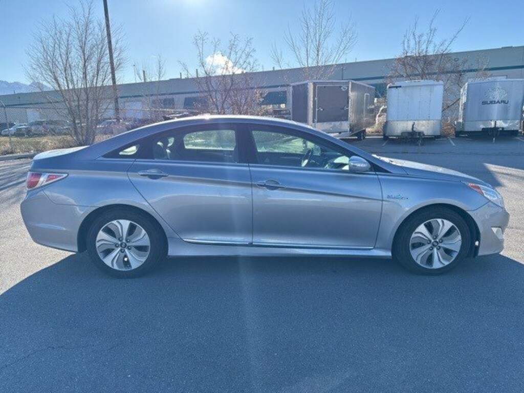 Used 2015 Hyundai Sonata Hybrid Limited Sedan