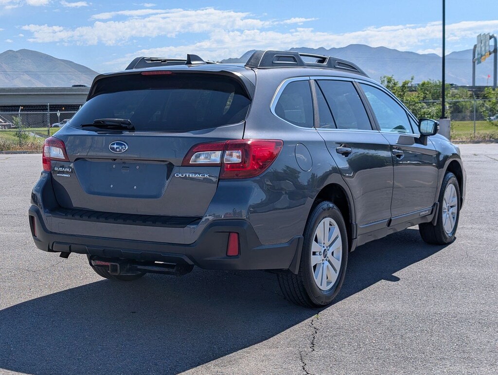 Used 2018 Subaru Outback Premium SUV