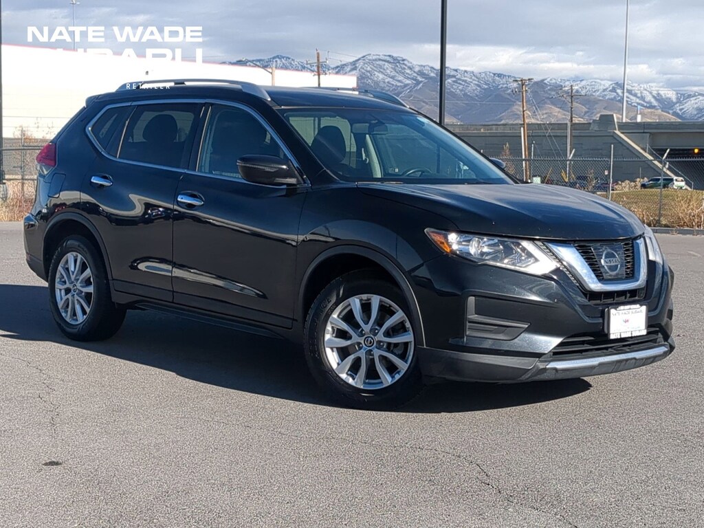 Used 2017 Nissan Rogue SV SUV