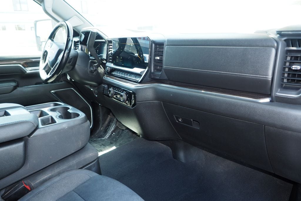2024 Chevrolet Silverado 2500HD LT - Photo 21