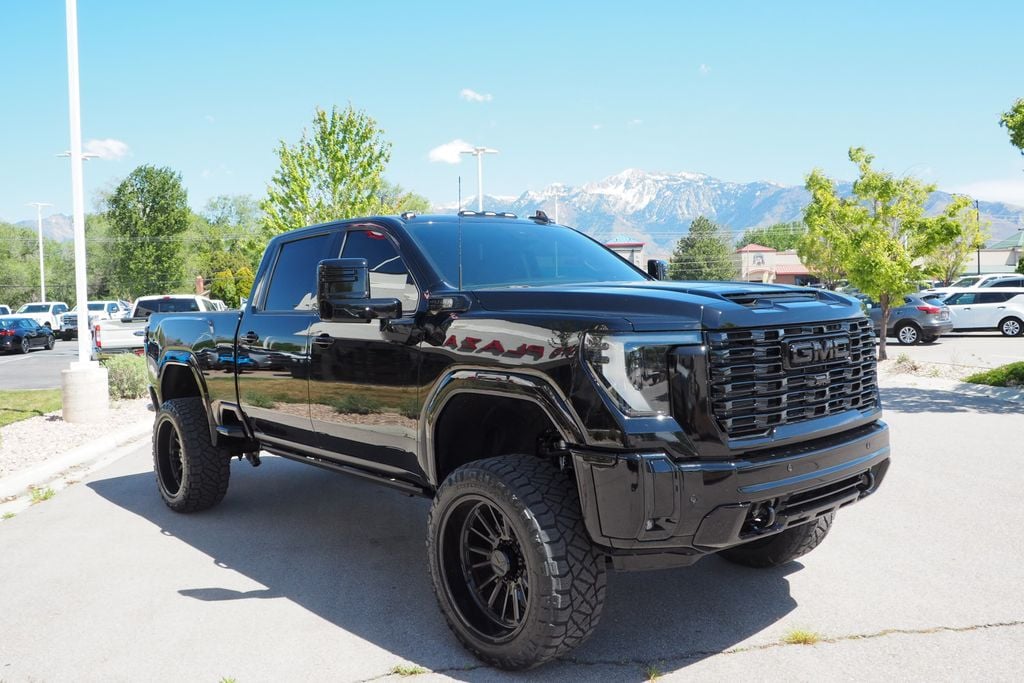 2026 GMC Sierra 3500HD Denali - Photo 3