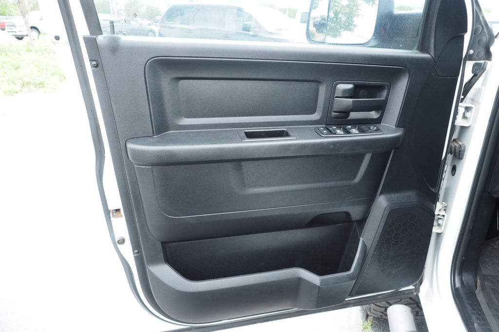 2015 RAM Ram 2500 Pickup Tradesman - Photo 13