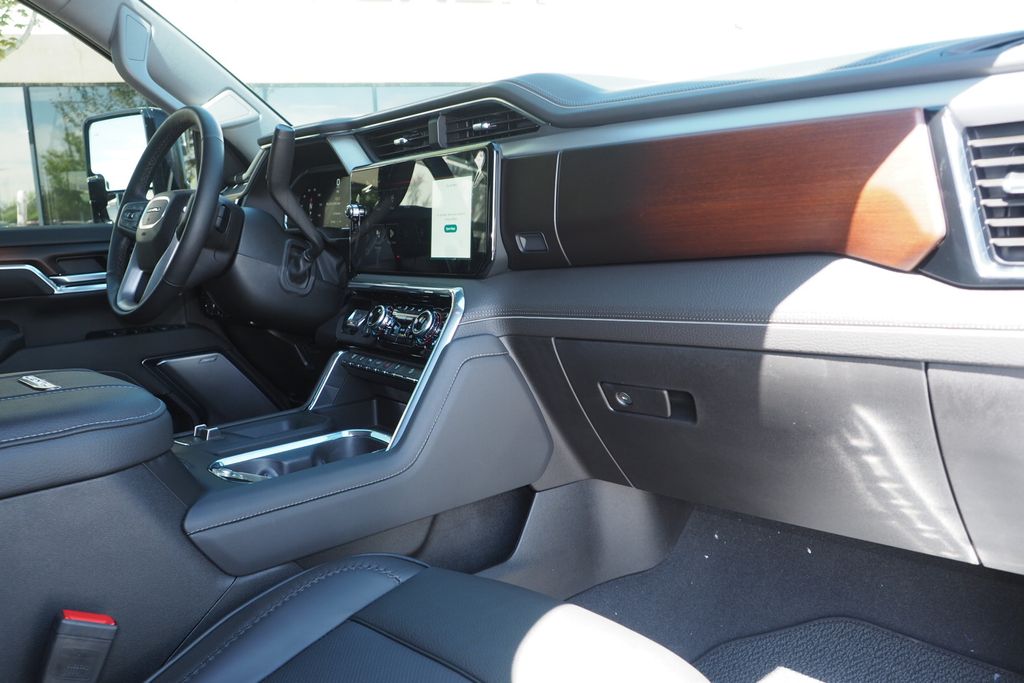 2026 GMC Sierra 3500HD Denali - Photo 24