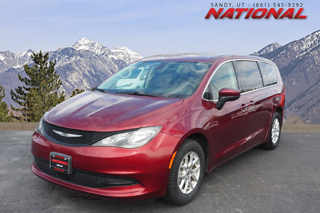 2022 Chrysler Voyager