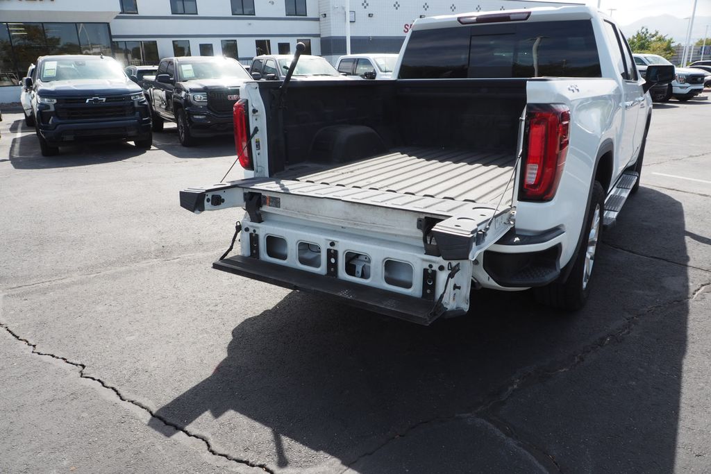 2020 GMC Sierra 1500 SLT - Photo 17