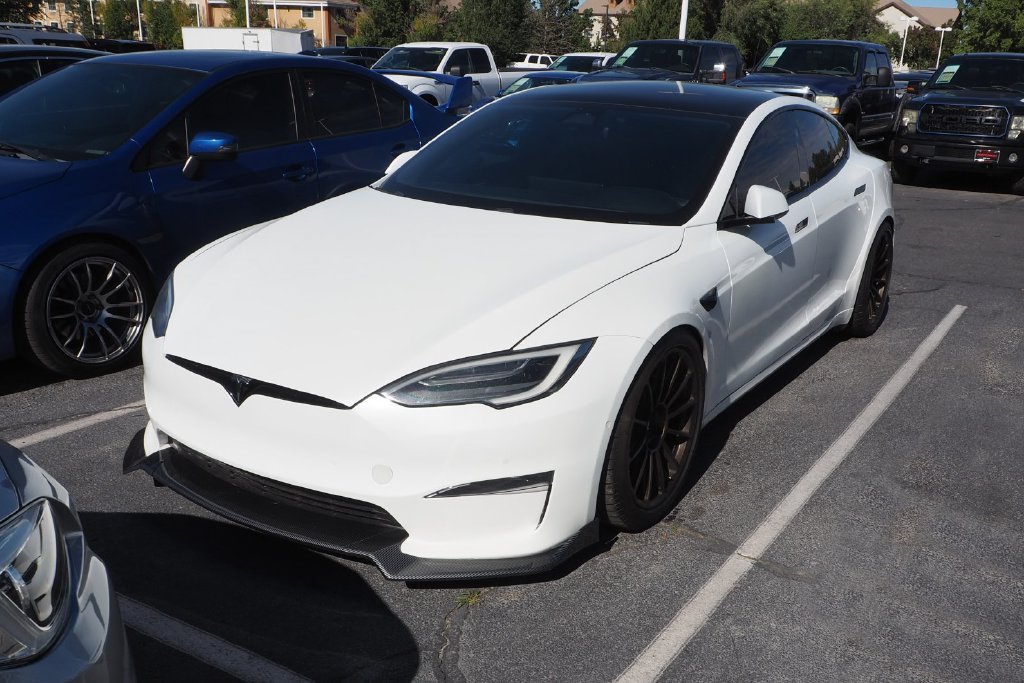 2022 Tesla Model S Plaid