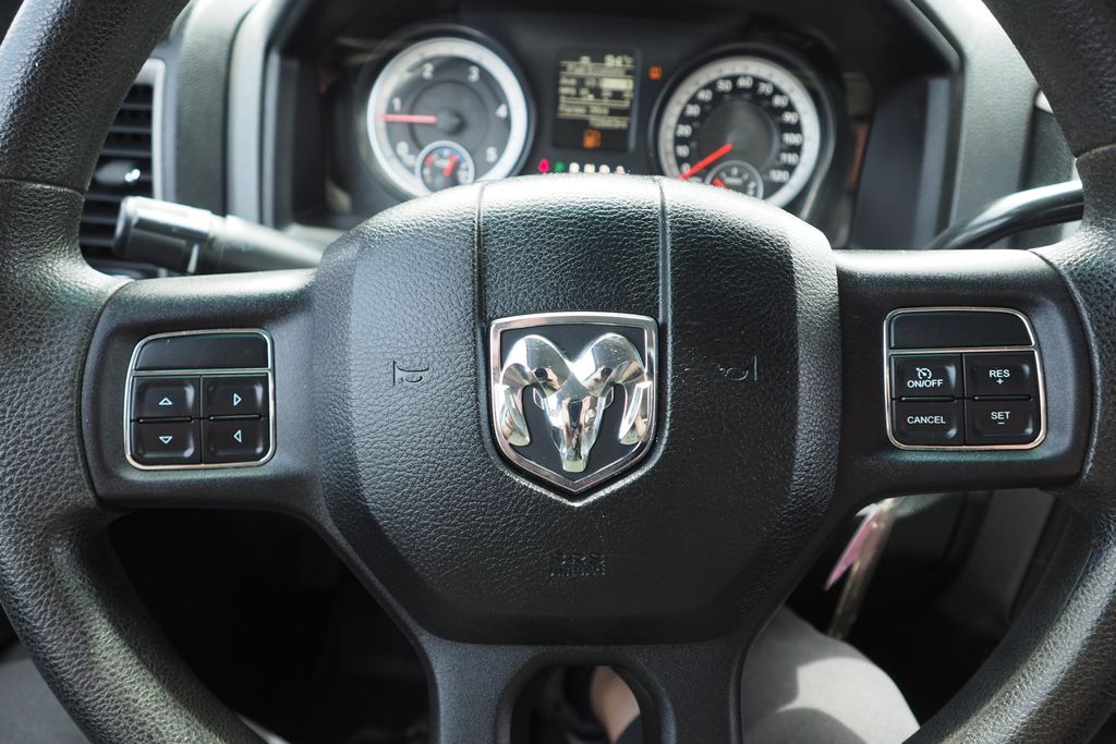 2015 RAM Ram 2500 Pickup Tradesman - Photo 27