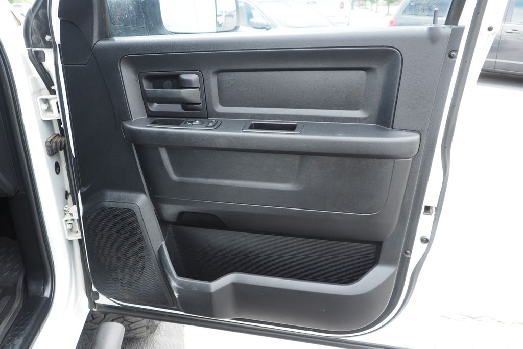 2015 RAM Ram 2500 Pickup Tradesman - Photo 21