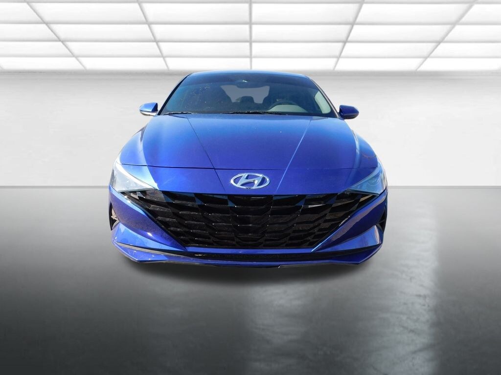 Used 2023 Hyundai Elantra SEL Sedan