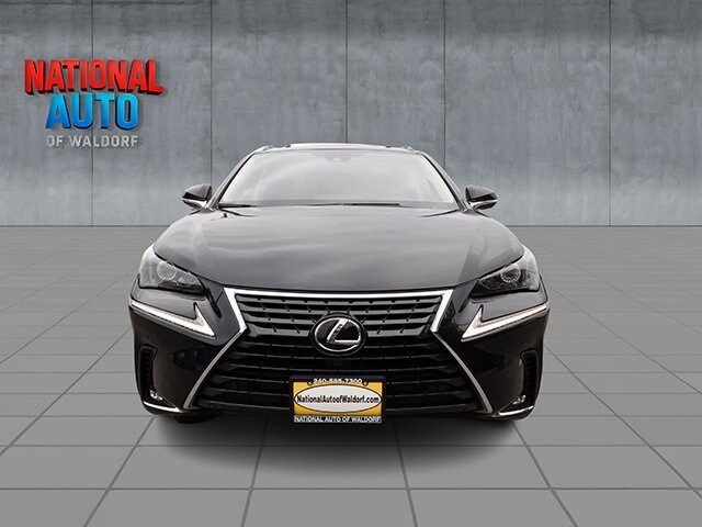 2021 Lexus NX 300 photo 3