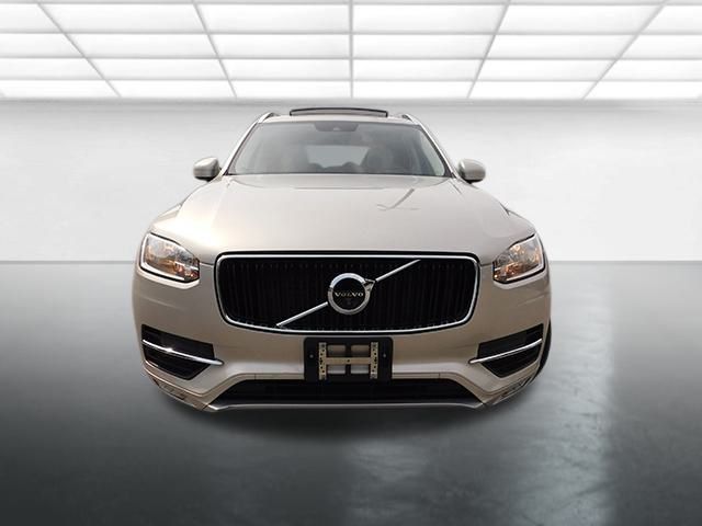2016 Volvo XC90 Momentum photo 3