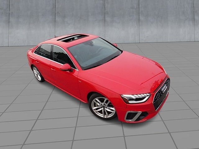 2023 Audi A4 S line Quattro Premium Plus photo 2