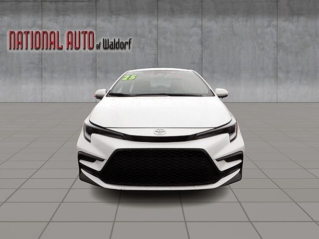 2025 Toyota Corolla SE photo 2