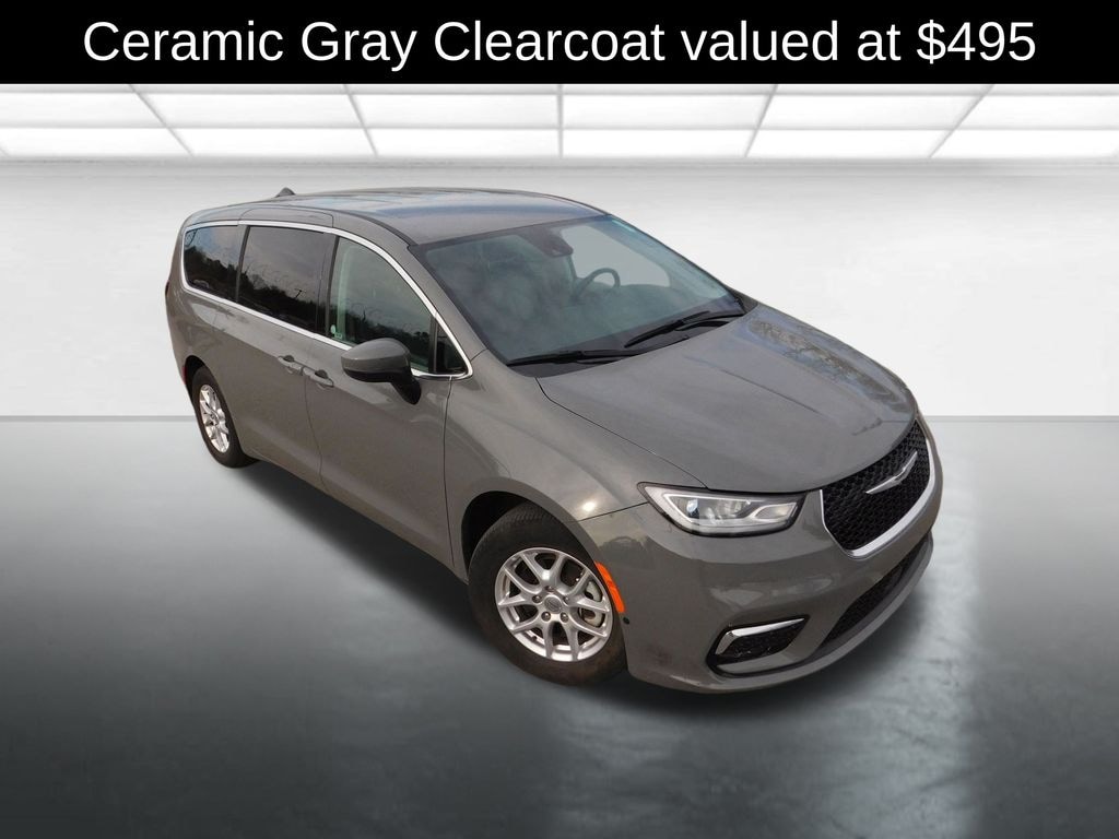 Used 2023 Chrysler Pacifica Touring L Van Passenger Van