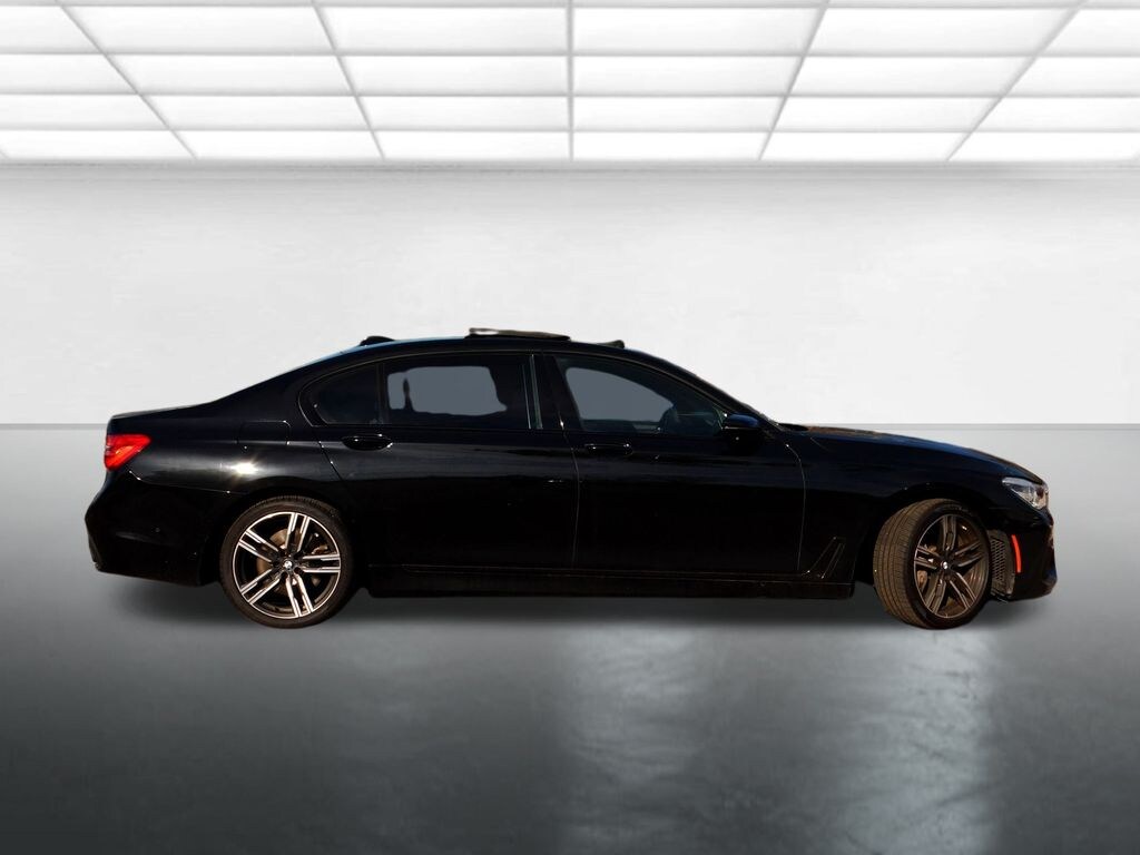Used 2017 BMW 750i xDrive Sedan