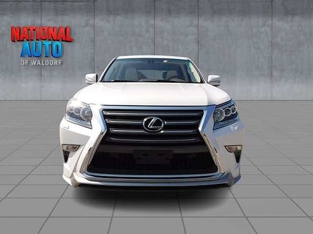 2018 Lexus GX 460 Luxury photo 3