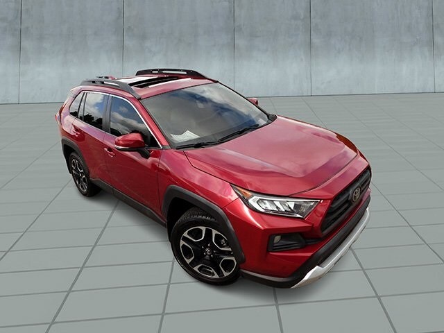 2019 Toyota RAV4 Adventure photo 2