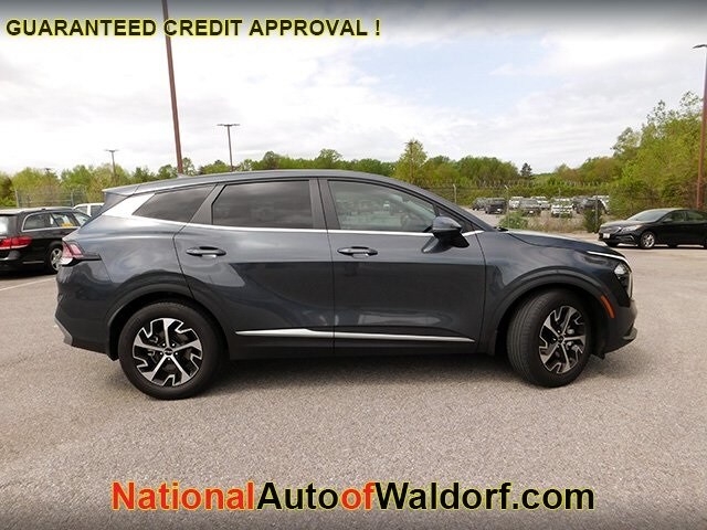2023 Kia Sportage EX photo 3