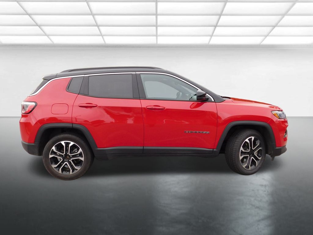 2023 Jeep Compass Limited photo 3