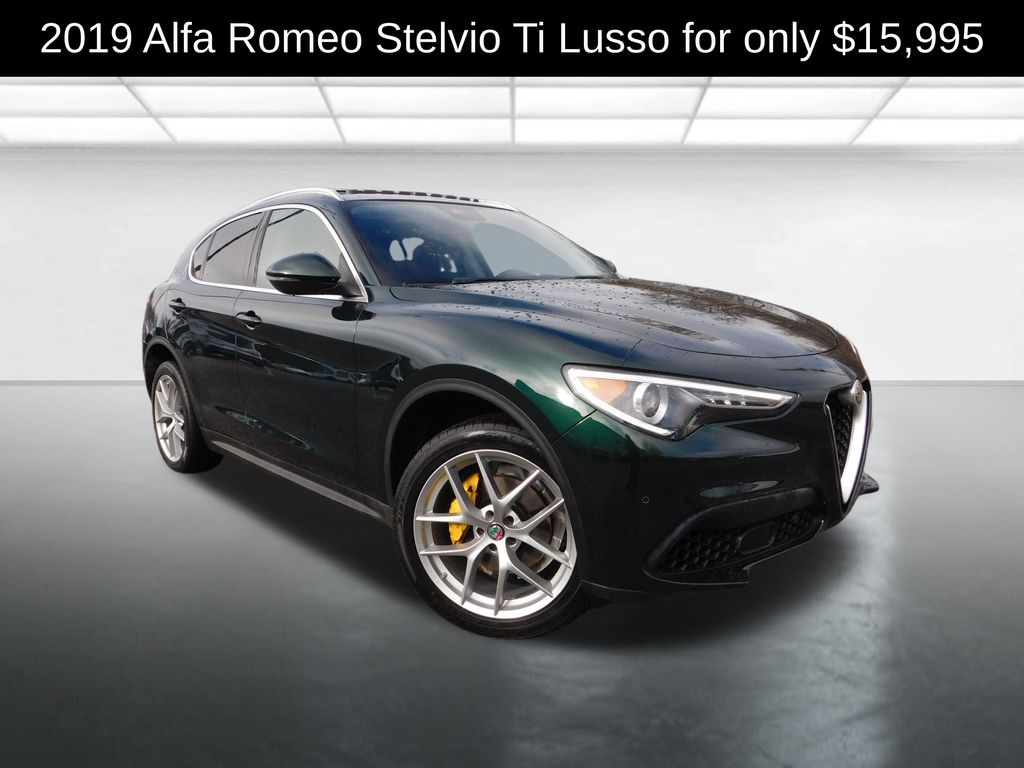 2019 Alfa Romeo Stelvio Ti Lusso's photo