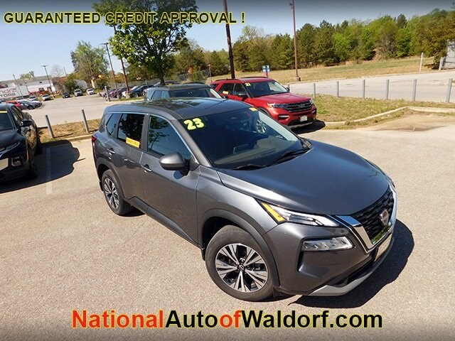 2023 Nissan Rogue SV photo 2