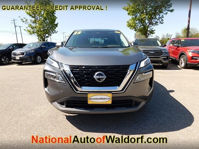 2023 Nissan Rogue SV photo 3