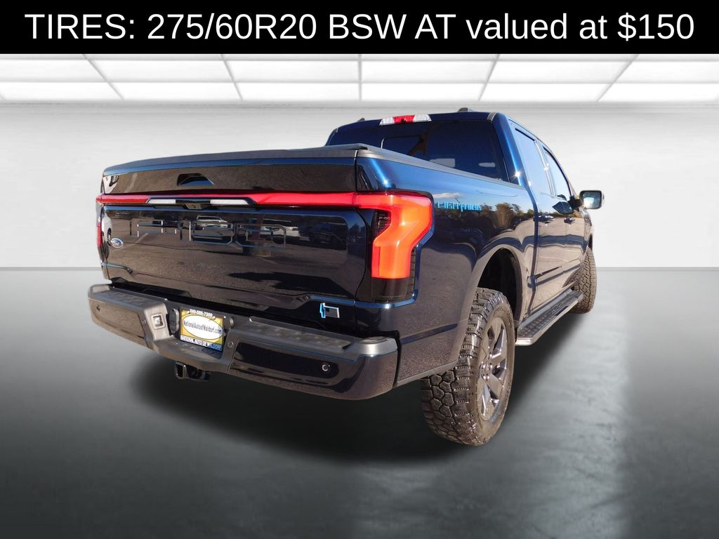 2022 Ford F-150 Lightning photo 2