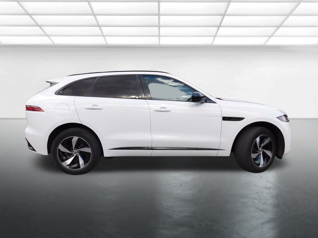 2025 Jaguar F-PACE P250 R-Dynamic S photo 4