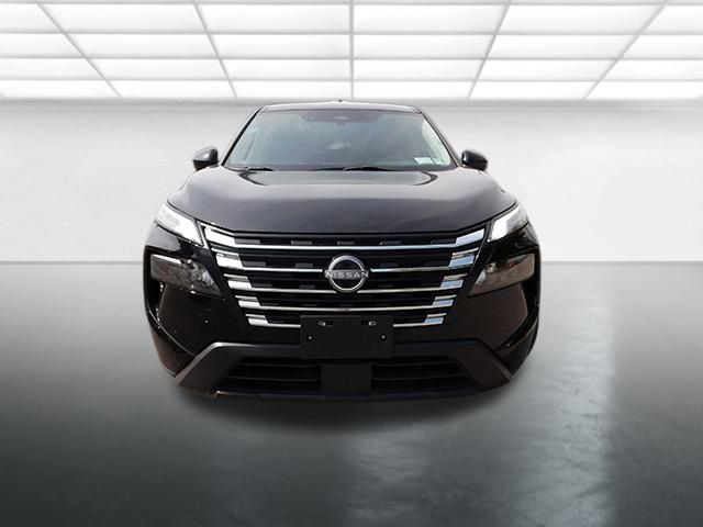 2024 Nissan Rogue SV photo 3