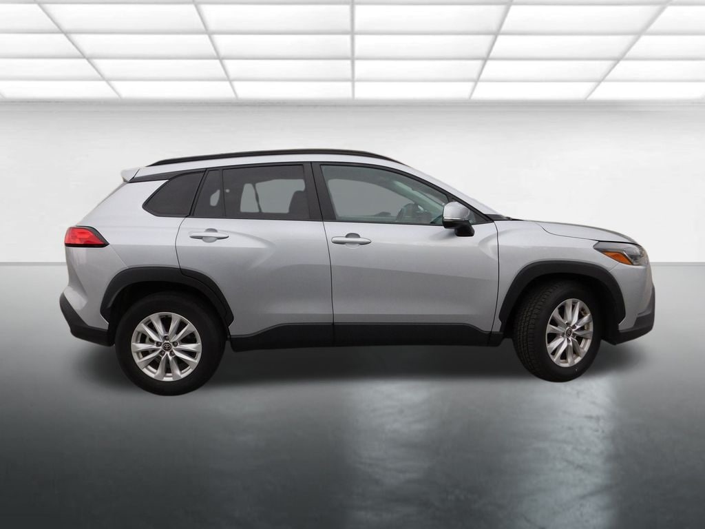 Used 2023 Toyota Corolla Cross LE SUV
