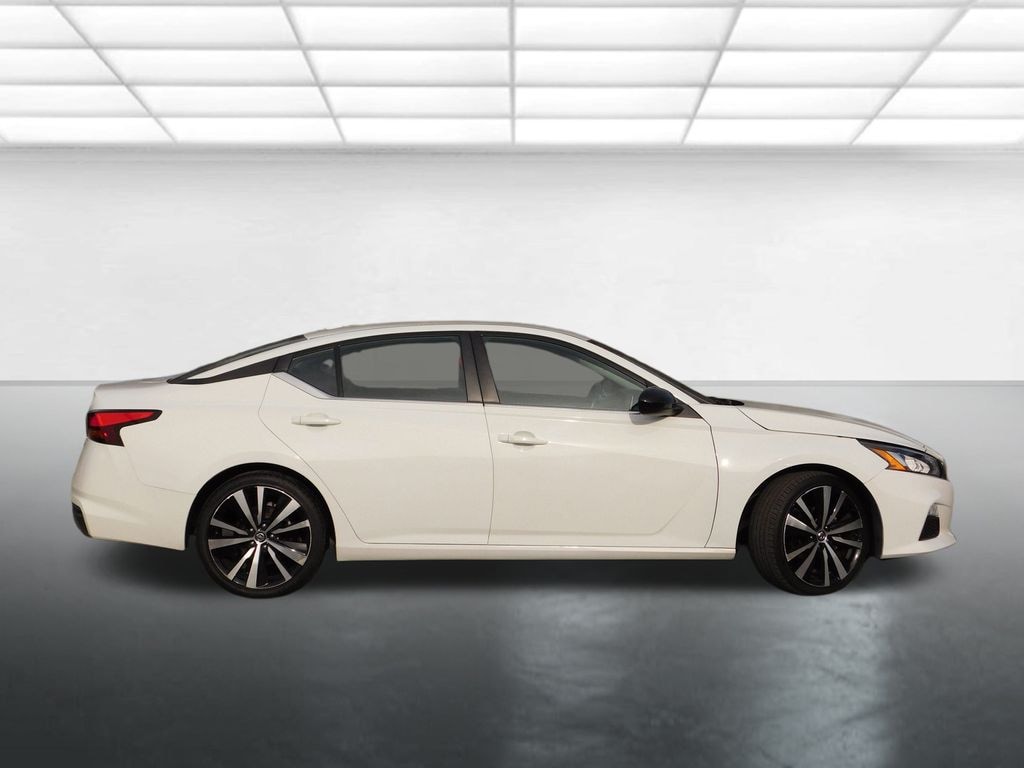 Used 2022 Nissan Altima 2.5 SR Sedan