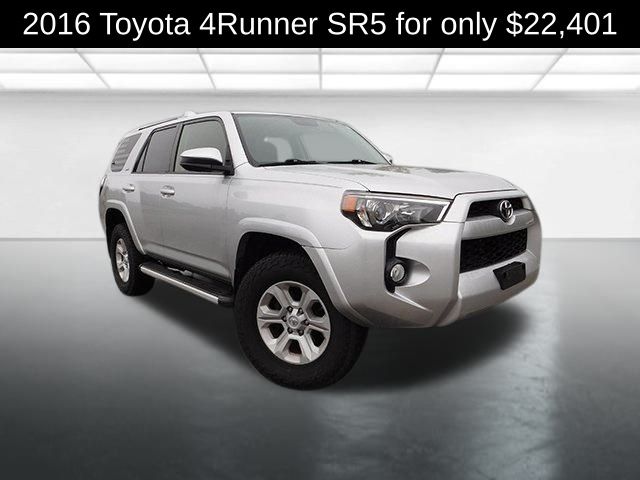 2016 Toyota 4Runner SR5's photo