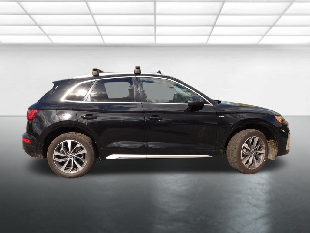 2023 Audi Q5 45 S line Premium photo 4