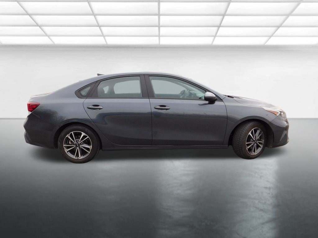 Used 2023 Kia Forte LXS Sedan