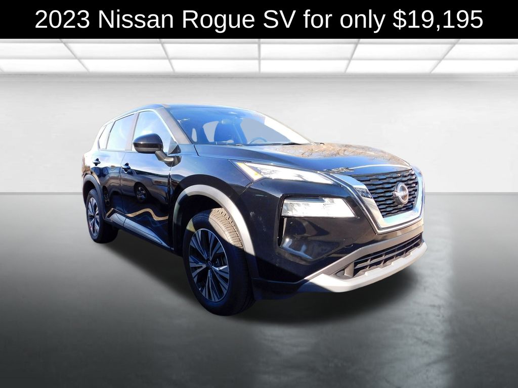 2023 Nissan Rogue SV's photo