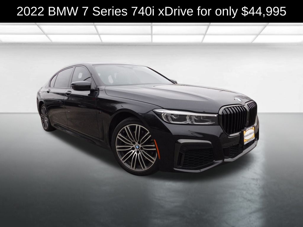 2022 BMW 7 Series 740i's photo