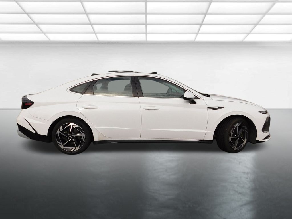 Used 2024 Hyundai Sonata SEL Sedan