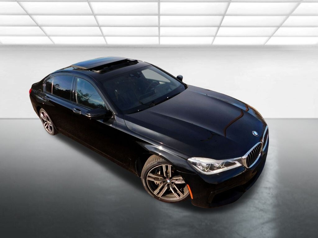 Used 2017 BMW 750i xDrive Sedan