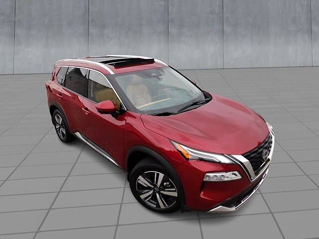 2023 Nissan Rogue Platinum photo 2
