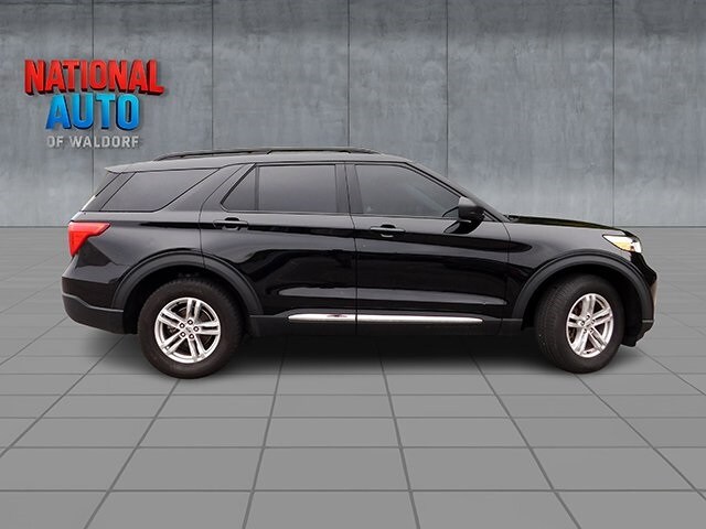 2022 Ford Explorer XLT photo 3