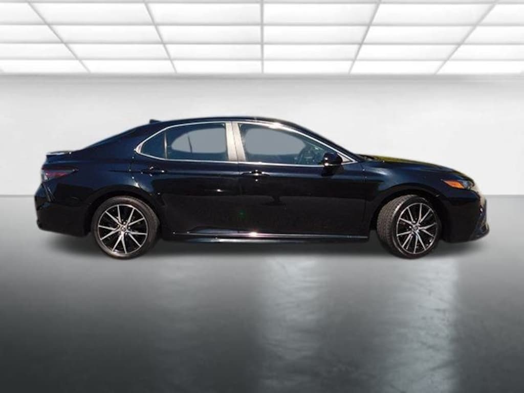 Used 2024 Toyota Camry SE Sedan