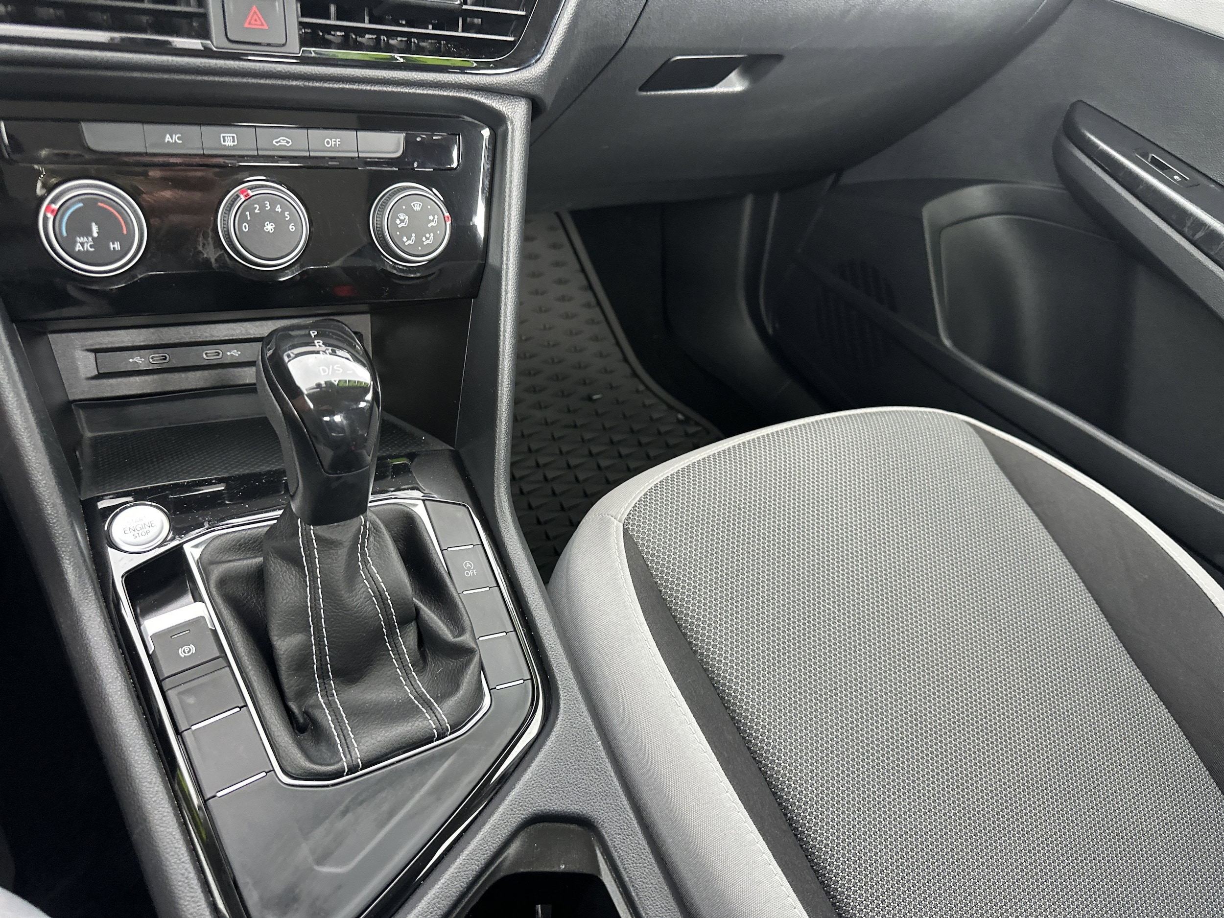 2023 Volkswagen Taos S - Photo 19