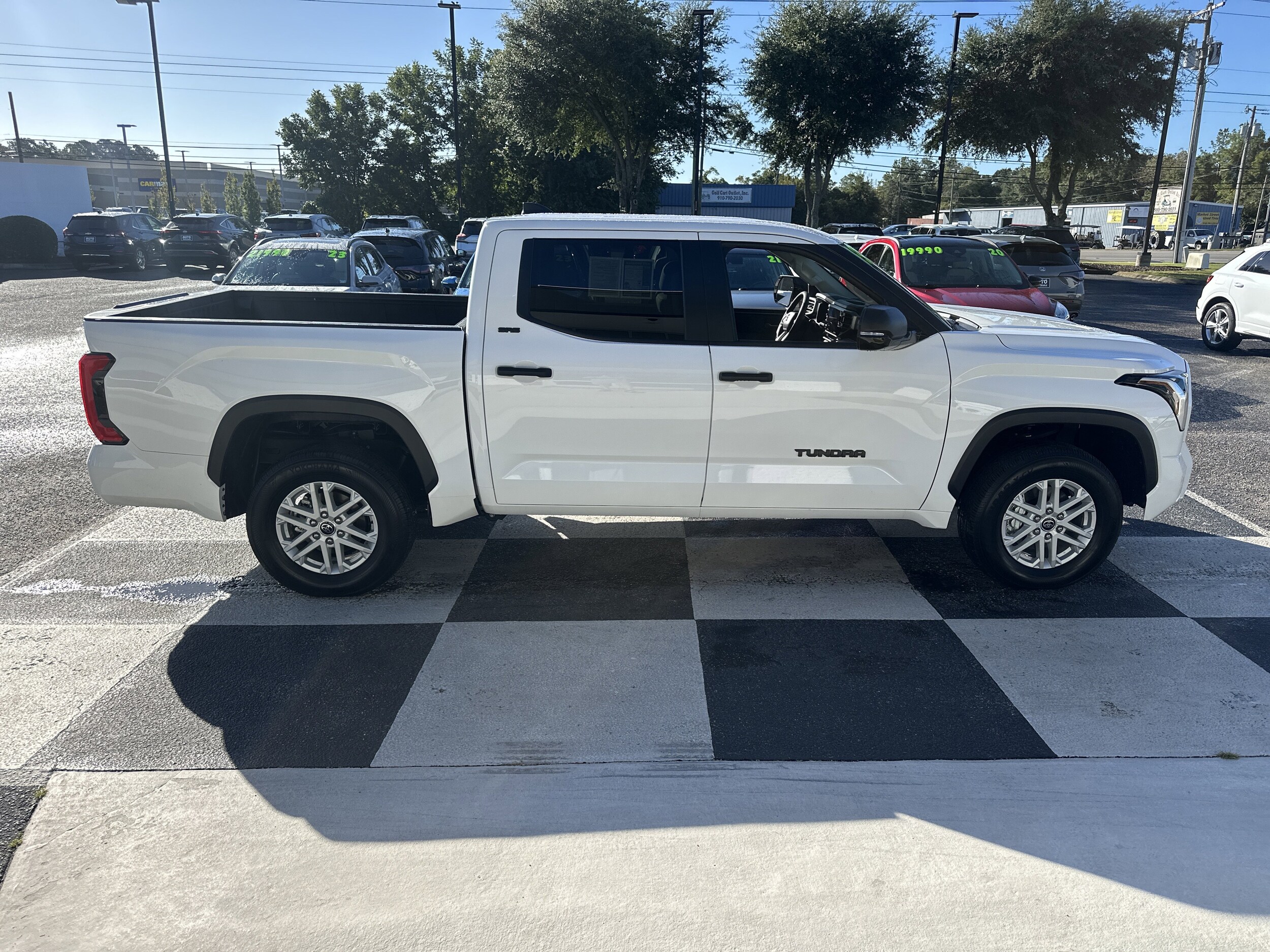 2024 Toyota Tundra SR5 photo 3