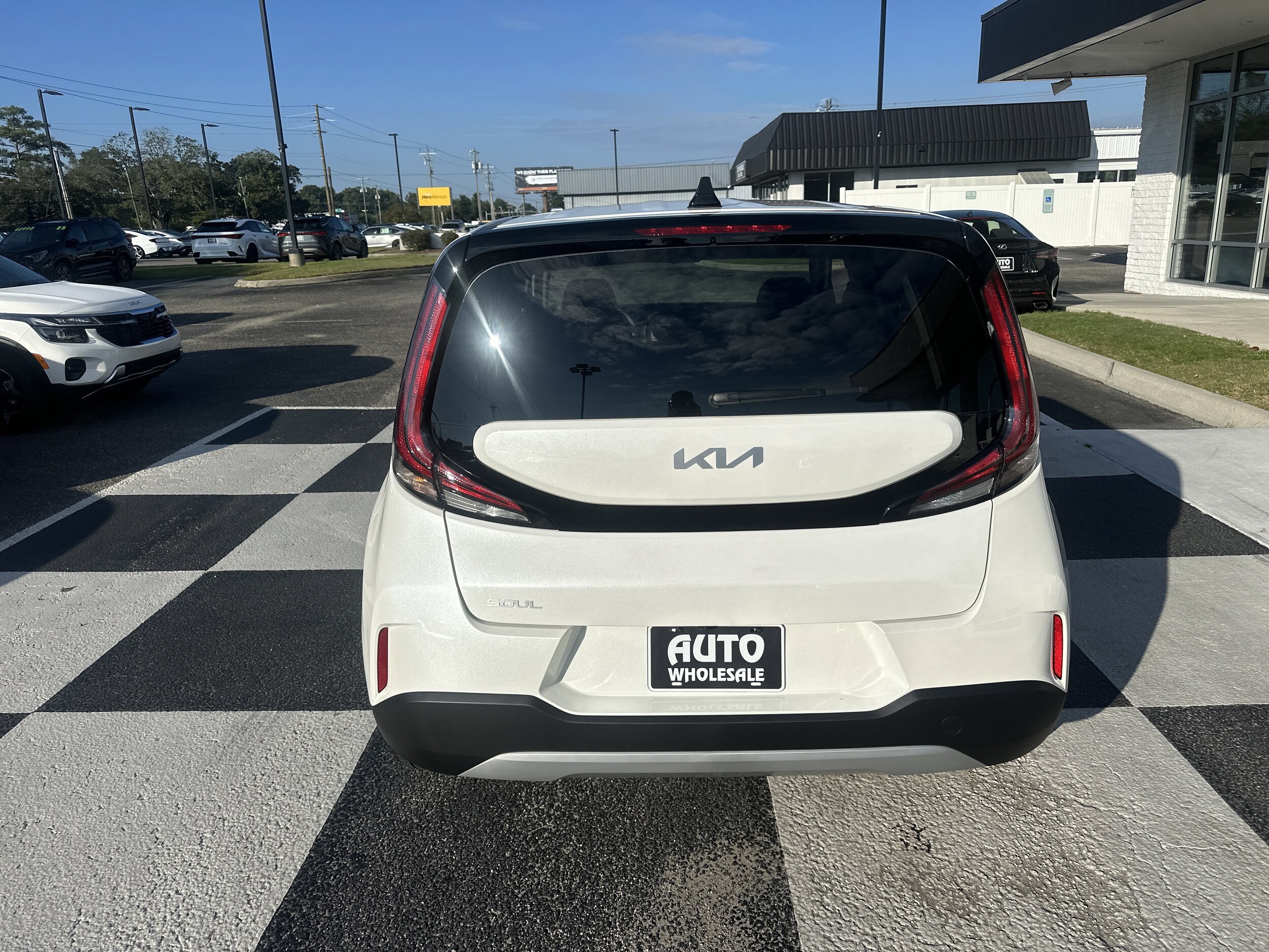 2025 Kia Soul LX photo 2