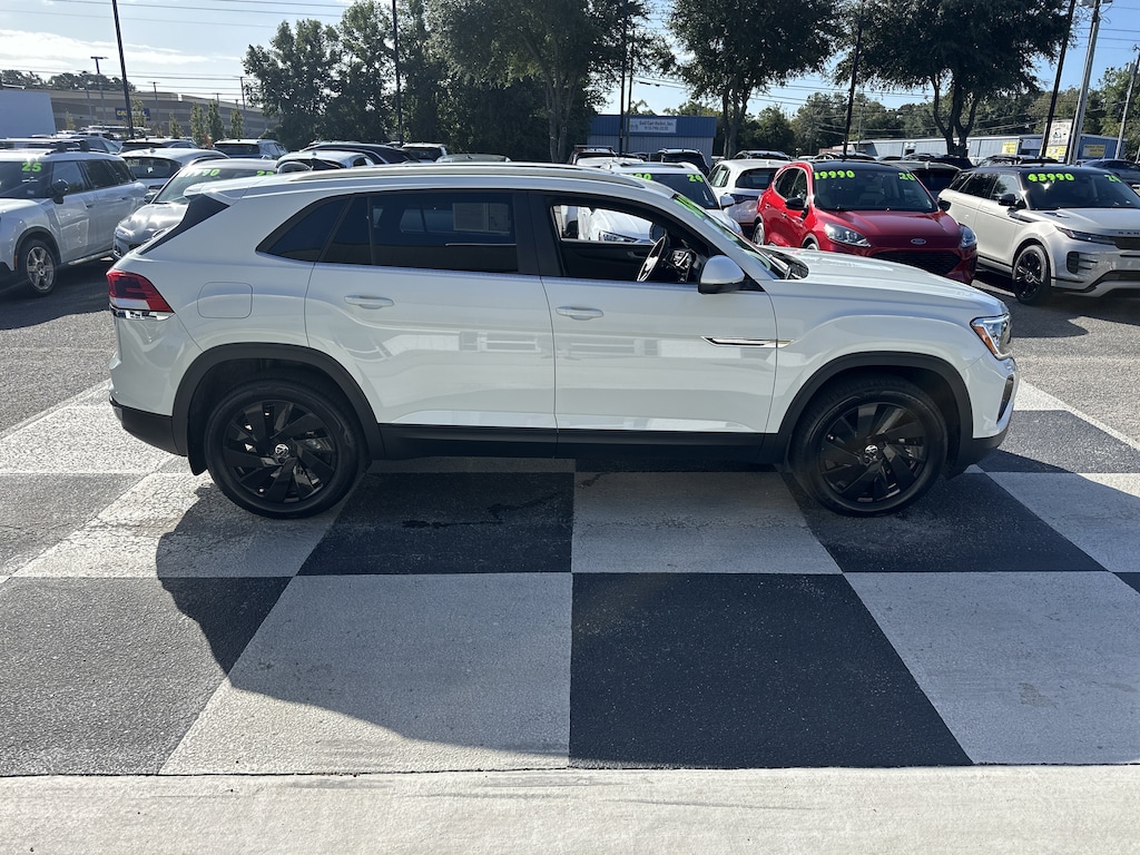 Used 2025 Volkswagen Atlas Cross Sport 2.0T SE w/Technology SUV