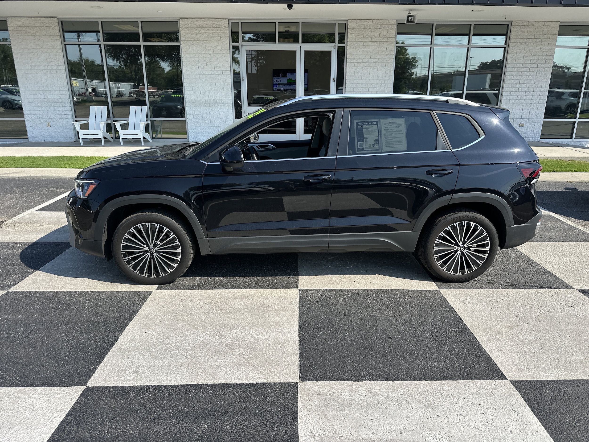 2025 Volkswagen Taos