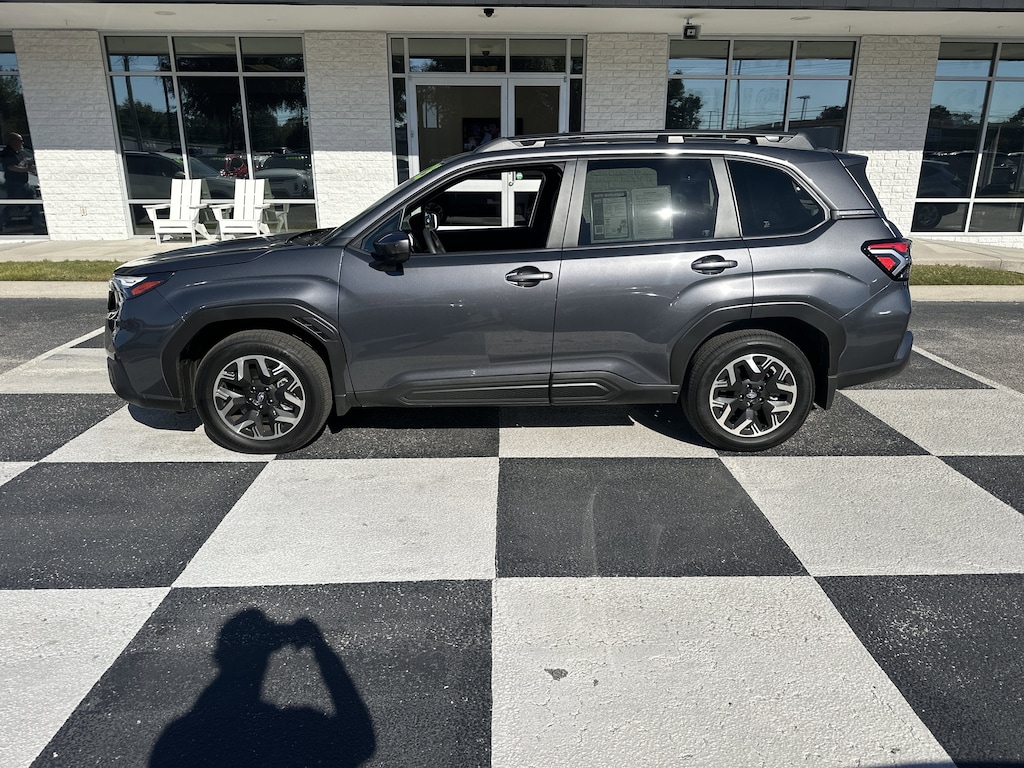 Used 2025 Subaru Forester Premium SUV
