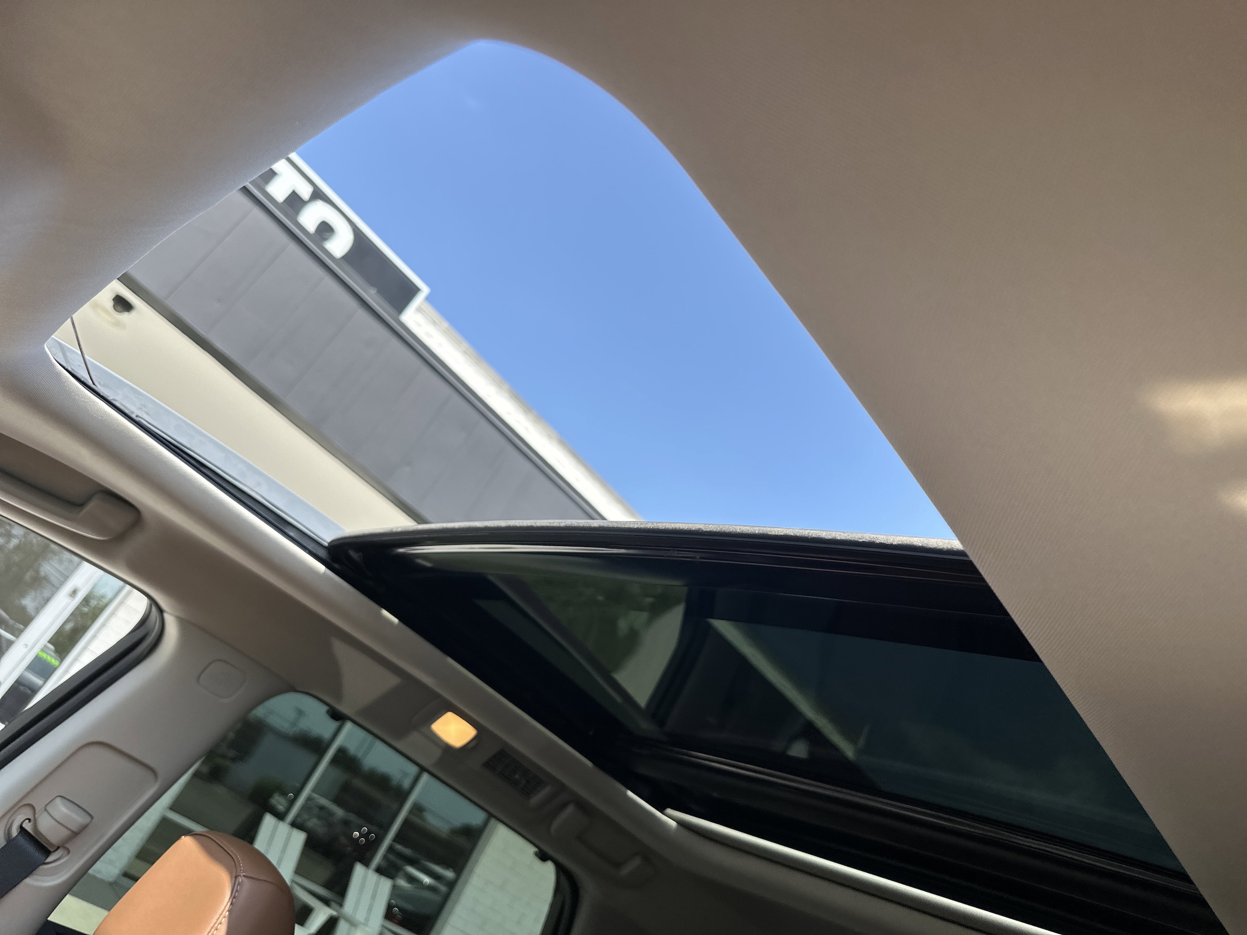 2025 Nissan Pathfinder Platinum - Photo 11