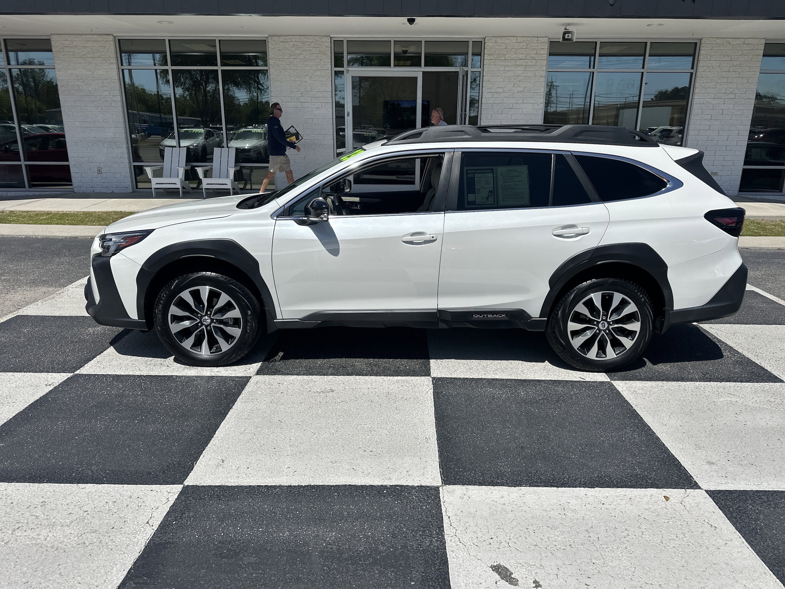 2023 Subaru Outback Limited's photo