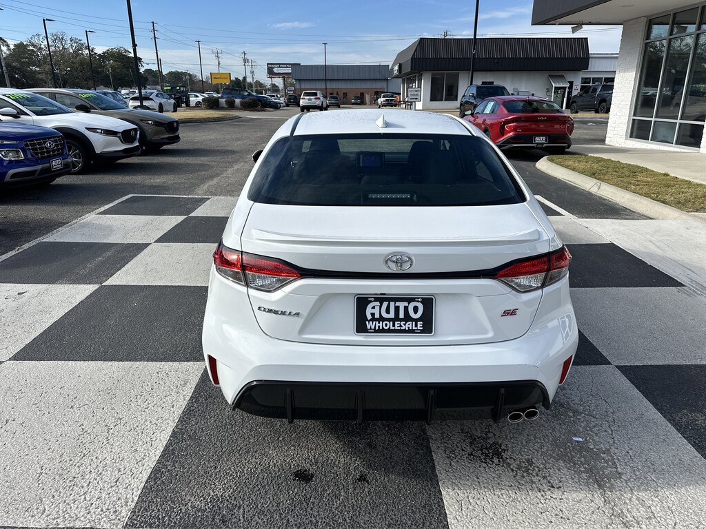 Used 2025 Toyota Corolla SE Sedan